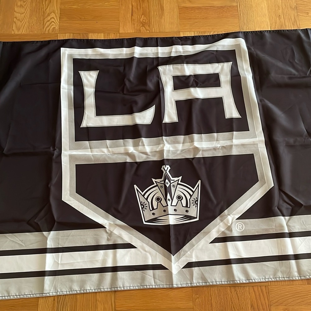 Los Angeles Kings NHL Flag 60” x 36” by Wincraft